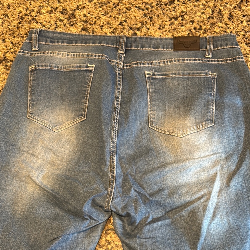 Leopard Cuff Distressed Blue Jeans - Picture 5 of 8